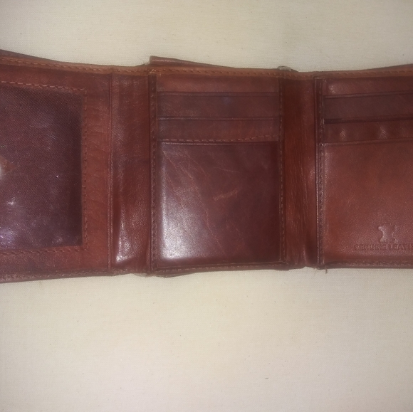Wallet - Picture 2 of 4